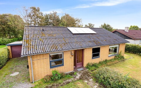 Magh - 9.8Km from the Sea: Gras, Grasland, Landschap, Ecoregio, Plain, Plantengemeenschap, Land Lot, Buitenmeubels, Prairie, Shrubland
