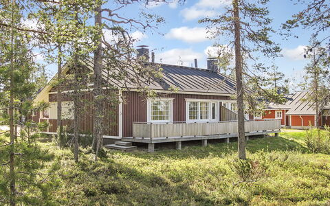 Hirvasaho B 1: Hout, Siding, Verblijf, Huis, Huis, Plank, Garden Gebouwen, Blokhut, Hardwood, Veranda