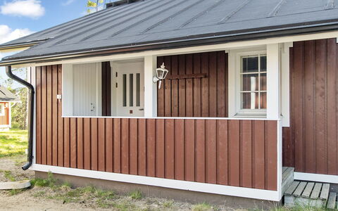 Hirvasaho B 1: Hout, Siding, Verblijf, Huis, Huis, Plank, Garden Gebouwen, Blokhut, Hardwood, Veranda