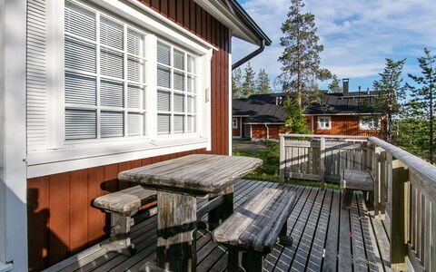 Hirvasaho B 1: Hout, Siding, Verblijf, Huis, Huis, Plank, Garden Gebouwen, Blokhut, Hardwood, Veranda