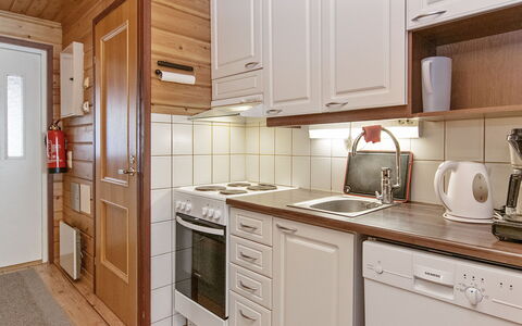 Hirvasaho B 1: Hout, Siding, Verblijf, Huis, Huis, Plank, Garden Gebouwen, Blokhut, Hardwood, Veranda