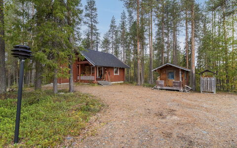 Kuukkelin Tupa 1: Boom, Hout, Verblijf, Huis, Dak, Huis, Blokhut, Schuur, Bos, Landelijk Gebied