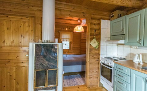 Kuukkelin Tupa 1: Interieur Ontwerp, Flooring, Hout, Plafond, Cabinetry, Keuken, Verdieping, Meubilair, Kamer, Countertop