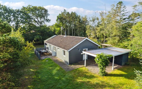 Arwin - 200M from the Sea: Gras, Grasland, Landschap, Ecoregio, Plain, Plantengemeenschap, Land Lot, Buitenmeubels, Prairie, Shrubland