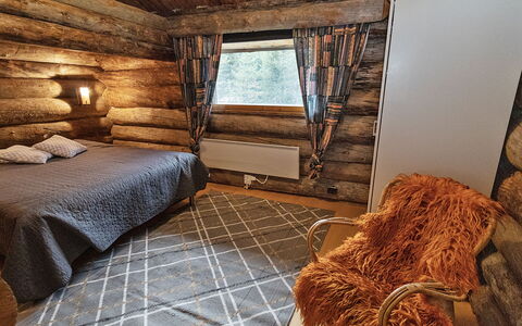 Agenttimajat 2: Hout, Slaapkamer, Beits, Bedding, Hardwood, Laken, Bed, Blokhut, Bed Frame, Plank