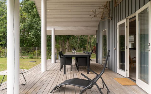 Keijo - 150M from the Sea: Dak, Huis, Deur, Verblijf, Schaduw, Siding, Werf, Landgoed, Backyard