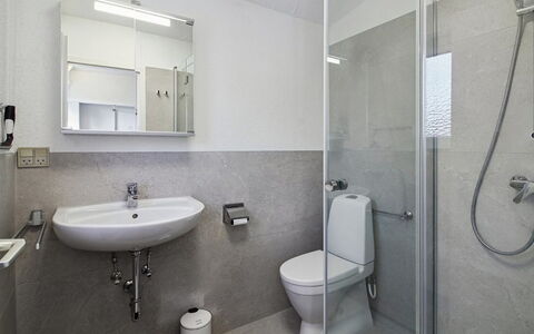 Nalin - 500M from the Sea: Muur, Flooring, Interieur Ontwerp, Badkamer, Loodgieterswerkinrichting, Verdieping, Wastafel, Wastafel In De Badkamer, Plafond, Toilet