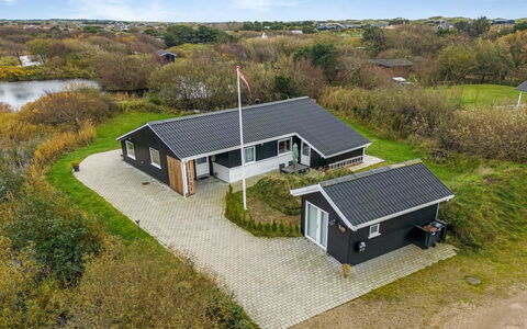 Eloise - 400M from the Sea: Verblijf, Schuur, Hut, Boerderij, Prairie, Keet, Schuur, Blokhut, Garden Gebouwen