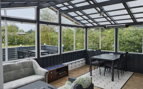 Aave - 200M from the Sea: Dak, Huis, Verblijf, Landgoed, Buitenmeubels, Werf, Buitentafel, Binnenplaats, Backyard, Villa