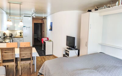 Verbena 280.2: Eigendom, Hout, Comfort, Tafel, Televisie, Woonkamer, Verdieping, Flooring, Hardwood