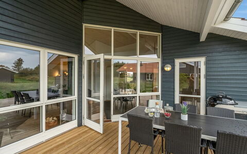 Sylwia - from the Sea: Meubilair, Interieur Ontwerp, Stoel, Flooring, Tafel, Toevlucht, Verdieping, Plafond, Kamer, Eco Hotel