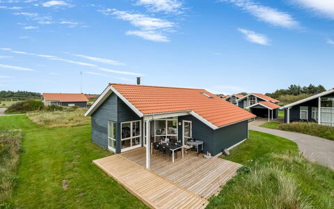 Sylwia - from the Sea: Meubilair, Interieur Ontwerp, Stoel, Flooring, Tafel, Toevlucht, Verdieping, Plafond, Kamer, Eco Hotel