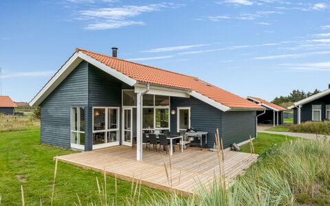Sylwia - from the Sea: Meubilair, Interieur Ontwerp, Stoel, Flooring, Tafel, Toevlucht, Verdieping, Plafond, Kamer, Eco Hotel