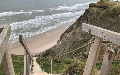 Skyler - 400M from the Sea: Kust, Kust En Oceanic Landvormen, Trap, Terrein, Kust, Zee,  Felsen\, Strand, Oceaan