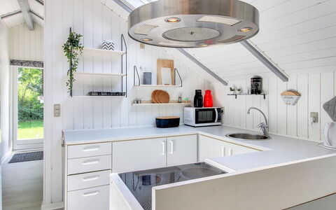 Arnsten: Keuken, Interieur Ontwerp, Flooring, Hout, Plafond, Countertop, Lichte Inrichting, Toestel Van De Keuken, Verdieping, Cabinetry