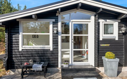 Florense - 2.5Km from the Sea: Deur, Huis, Verblijf, Siding, Garden Gebouwen, Hardwood, Blokhut, Plank, Veranda