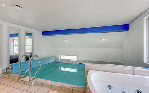 Tabithe - 2.2Km from the Sea: Meubilair, Interieur Ontwerp, Stoel, Flooring, Tafel, Toevlucht, Verdieping, Plafond, Kamer, Eco Hotel
