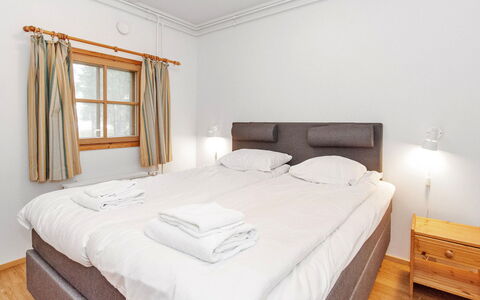 Kulta-Käkönen 10 by Bomba: Bed, Meubilair, Slaapkamer, Interieur Ontwerp, Bedding, Laken, Flooring, Hout, Verdieping, Kamer