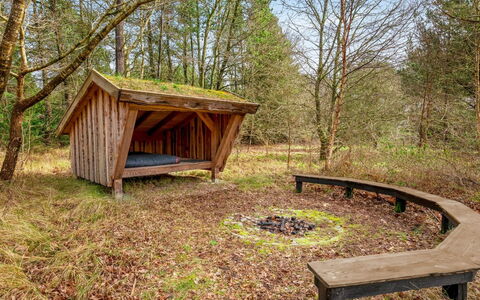 Hunno - 3Km from the Sea: Meubilair, Hout, Interieur Ontwerp, Flooring, Verdieping, Stoel, Kamer, Plafond, Woonkamer, Appartement