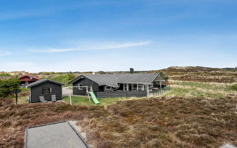 Thrugils - 500M from the Sea: Meubilair, Interieur Ontwerp, Flooring, Hout, Verdieping, Plafond, Houten Vloer, Stoel, Tafel, Verlichting