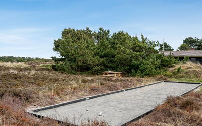 Thrugils - 500M from the Sea