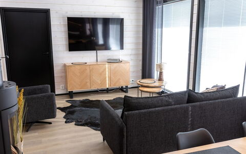 Saanan Helmi: Meubilair, Interieur Ontwerp, Flooring, Hout, Verdieping, Woonkamer, Kamer, Verlichting, Appartement, Huis