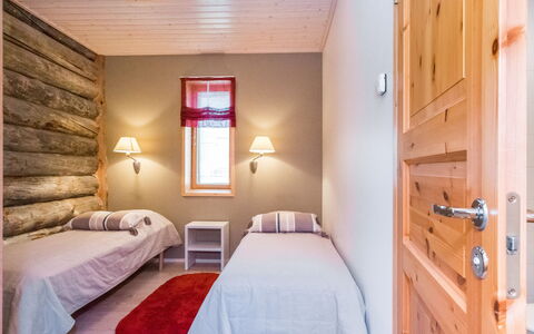Nilikuru A1: Hout, Interieur Ontwerp, Plafond, Verdieping, Flooring, Kamer, Huis, Meubilair, Slaapkamer, Bed