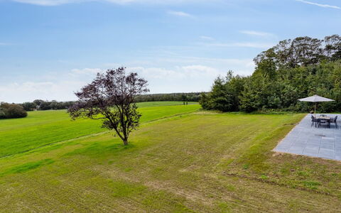 Landuin - 30Km from the Sea: Gras, Grasland, Landschap, Ecoregio, Plain, Plantengemeenschap, Land Lot, Buitenmeubels, Prairie, Shrubland