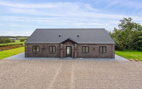 Landuin - 30Km from the Sea: Gras, Grasland, Landschap, Ecoregio, Plain, Plantengemeenschap, Land Lot, Buitenmeubels, Prairie, Shrubland