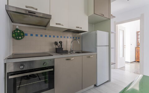 A Due Passi da Camogli 2, Seaview, Wifi: Cabinetry, Gebouw, Toestel Van De Keuken, Fornuis, Countertop, Keuken, Huishoudapparatuur, Cooktop, Interieur Ontwerp, Fornuis