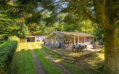 Meo - 30Km from the Sea: Dak, Huis, Huis, Verblijf, Deur, Siding, Dek, Veranda, Plank, Hardwood