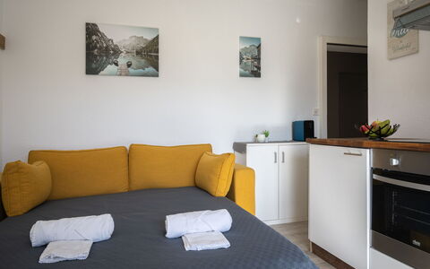 Beau Séjour 15: Meubilair, Eigendom, Cabinetry, Comfort, Fotolijst, Verlichting, Interieur Ontwerp, Gebouw, Verdieping, Flooring