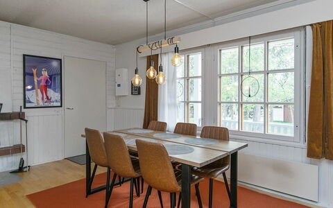 Saariseläntie 8 e 2 Äijälä: Waterweg, Bank, Waterloop, Meer, Verblijf, Woud, Kanaal, Reservoir, Blokhut