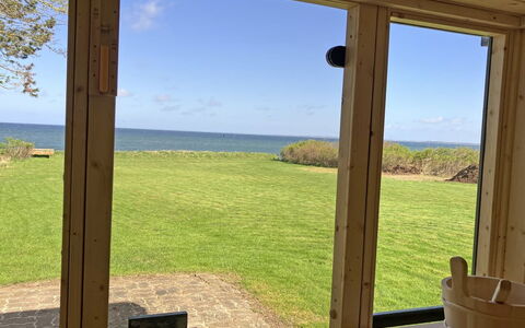Eyer - 20M from the Sea: Zwembad, Buitenmeubels, Meubilair, Toevlucht, Flagstone, Eco Hotel, Schaduw, Stoel, Vrije Tijd, Landgoed