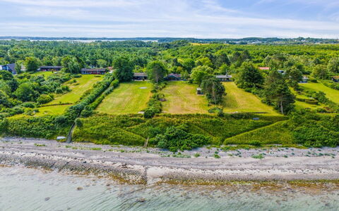 Eyer - 20M from the Sea: Zwembad, Buitenmeubels, Meubilair, Toevlucht, Flagstone, Eco Hotel, Schaduw, Stoel, Vrije Tijd, Landgoed
