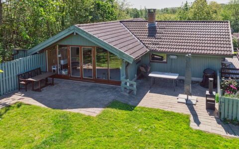 Eyer - 20M from the Sea: Zwembad, Buitenmeubels, Meubilair, Toevlucht, Flagstone, Eco Hotel, Schaduw, Stoel, Vrije Tijd, Landgoed
