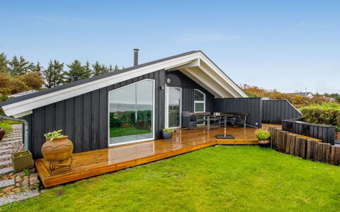 Holmwith - 50M from the Sea: Plafond, Flooring, Interieur Ontwerp, Verdieping, Samengesteld Materiaal, Meubilair, Toevlucht, Hotel, Ontwerp, Daylighting
