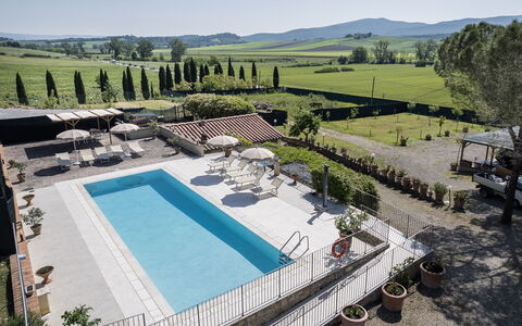 Anilde, Holiday Home with Pool, Wifi, Tuscany: Lucht, Eigendom, Fabriek, Zwembad, Water, Gebouw, Boom, Vrije Tijd, Stedelijk Ontwerp, Onroerend Goed