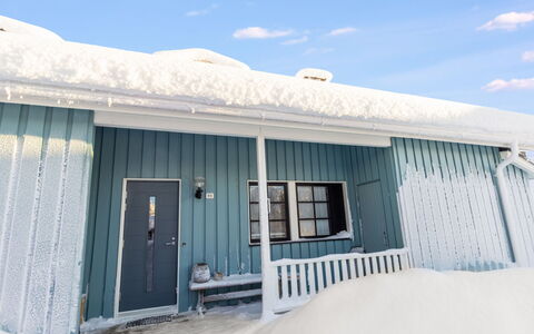 Saarihely B 9: Sneeuw, Winter, Huis, Dak, Verblijf, Freezing, Siding, Helling, Ijskap, Ijs