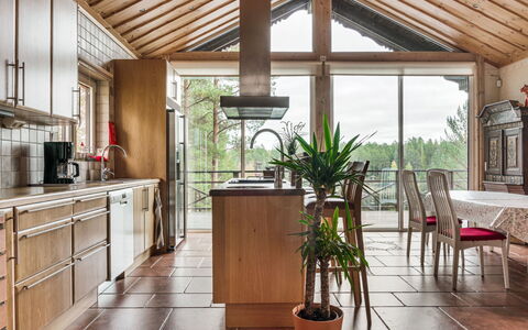 Nedre Gärdsjö: Fabriek, Meubilair, Cabinetry, Bloempot, Kamerplant, Gebouw, Countertop, Stoel, Hout, Architectuur