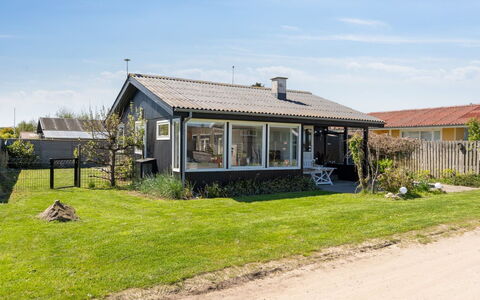 Elisabeta - 60M from the Sea: Huis, Verblijf, Veranda, Siding, Boerderij, Outdoor Structuur