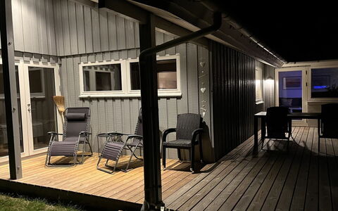 Uolevi - 1.3Km from the Sea: Hout, Verdieping, Deur, Huis, Hardwood, Beits, Dek, Veranda, Plafond, Plank
