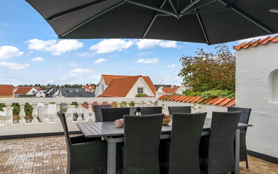 Edmond - 150M from the Sea