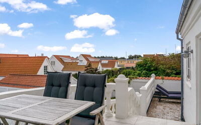 Edmond - 150M from the Sea