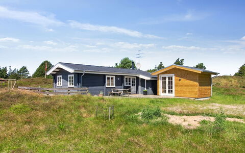 Venild - 1.9Km from the Sea: Plafond, Flooring, Interieur Ontwerp, Verdieping, Samengesteld Materiaal, Meubilair, Toevlucht, Hotel, Ontwerp, Daylighting