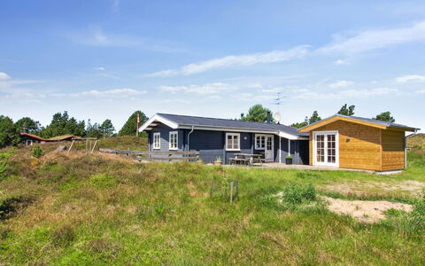 Venild - 1.9Km from the Sea: Plafond, Flooring, Interieur Ontwerp, Verdieping, Samengesteld Materiaal, Meubilair, Toevlucht, Hotel, Ontwerp, Daylighting