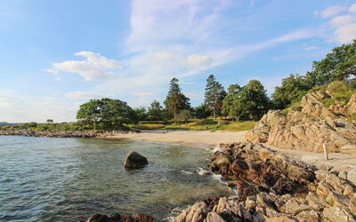 Eleana - 300M from the Sea