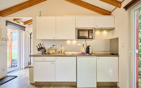 Pod Liščím Kopcem 2+2: Hout, Interieur Ontwerp, Meubilair, Keuken, Plafond, Flooring, Countertop, Huis, Verdieping, Loodgieterswerkinrichting