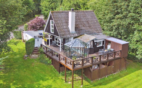 Vesa - 2.4Km from the Sea: Dak, Verblijf, Huis, Tuin, Veranda, Boerderij, Landgoed, Ontwerp, Werf, Landscaping
