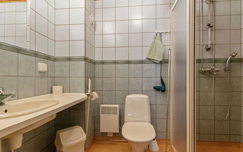 Kermikkä: Hout, Verblijf, Blokhut, Woud, Schuur, Garden Gebouwen, Lariks, Bos, Beits